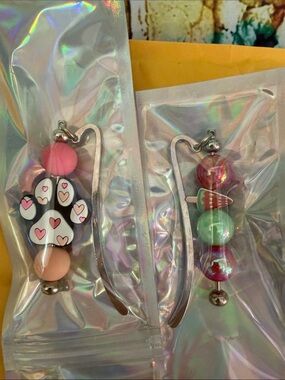 Beaded Paw & Ice Cream Bookmark Set - Pink, Mint, Purple